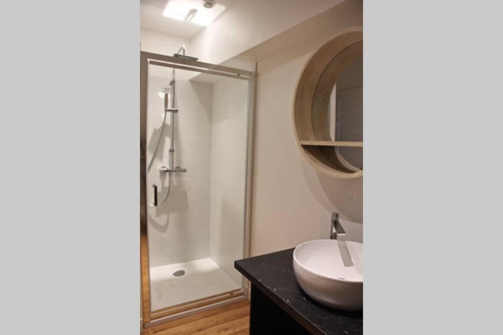 Montreuil  A Stylish Apartment In The Centre Of Town מראה חיצוני תמונה